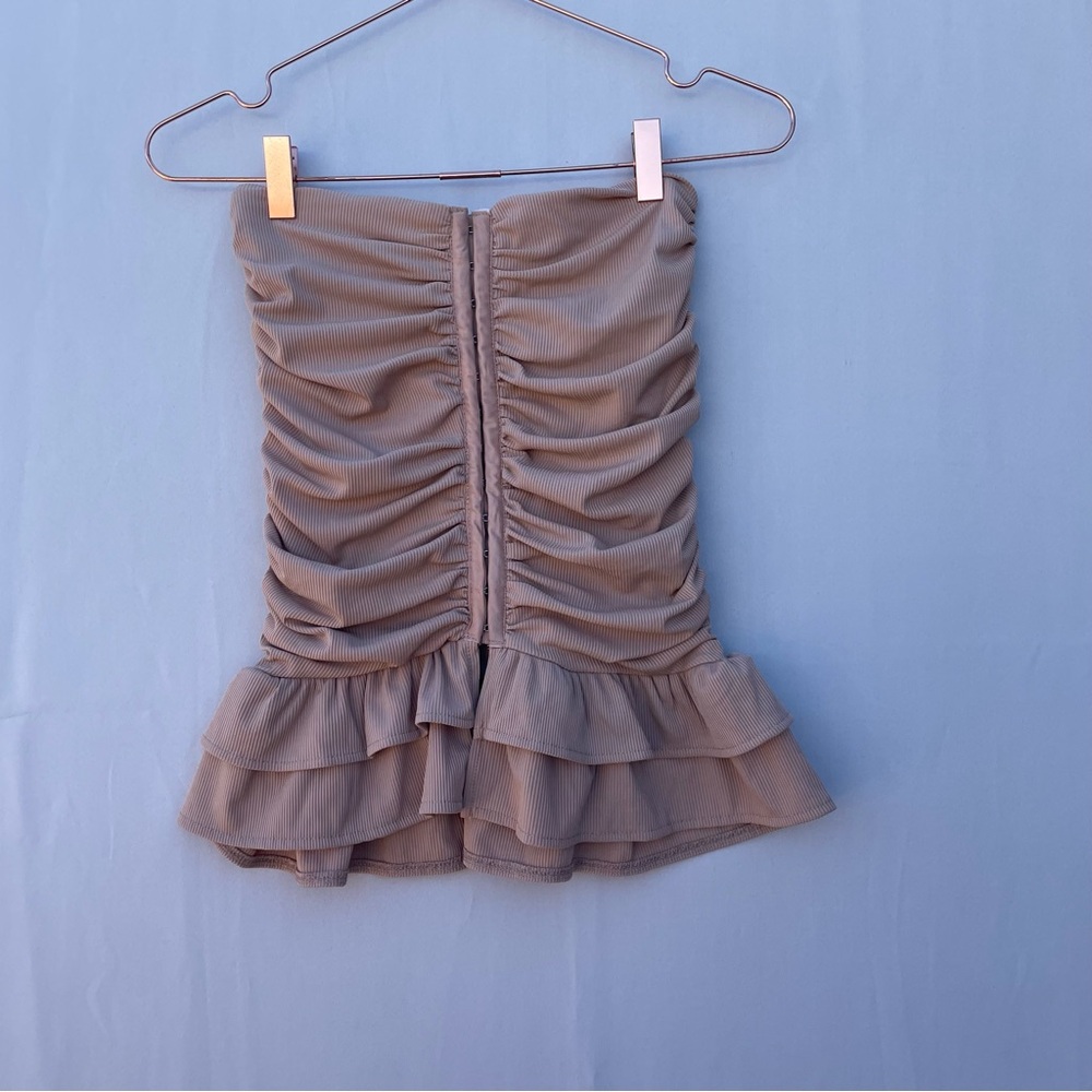 Privy Blush Ruched Strapless Corset Style Top‎ ✨ Size S